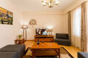 Downtown Two Bedroom Apartment V